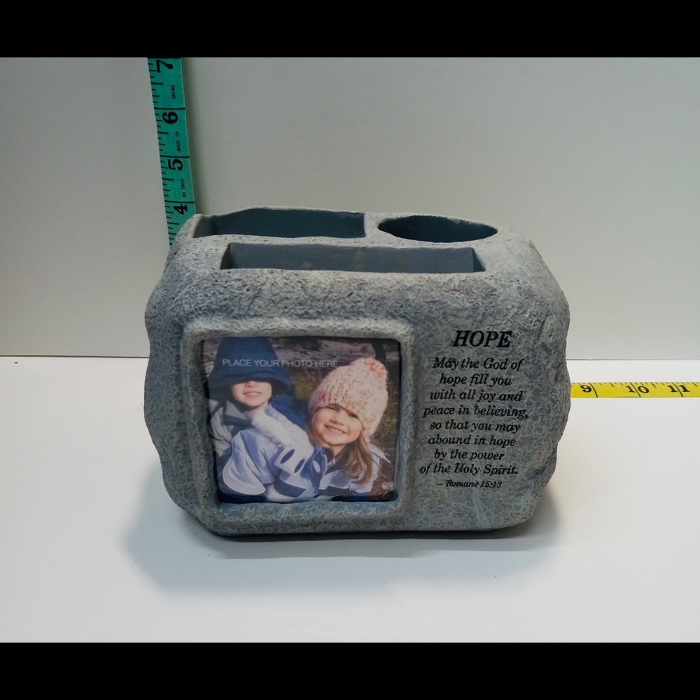 Desk organizer place for photo Hope Romans 15:13